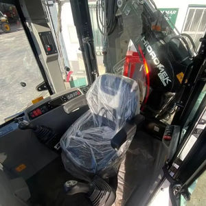 Minicargadora Retroexcavadora Hidromek HMK 62 SS Usada, en Buen Estado, con Bomba Hidráulica Moog - Product Image 6