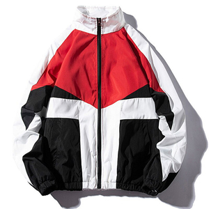 Vestes de pluie personnalisées de haute qualité Letterman veste de couleur rouge femmes veste d'entraîneurs Softshell confort personnalisée pour la formation - Product Image 6