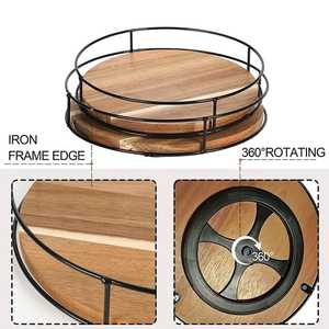 Plateau de service en bois d'acacia poli tendance avec bord de cadre en fer plaque décorative forme ronde utilisation de fête Durable écologique - Product Image 1