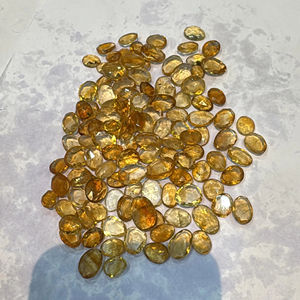 Quartz rutile doré naturel de qualité supérieure Pierres précieuses à dos plat à facettes en vrac Pierres précieuses jaunes à coupe ovale de qualité supérieure - Product Image 3