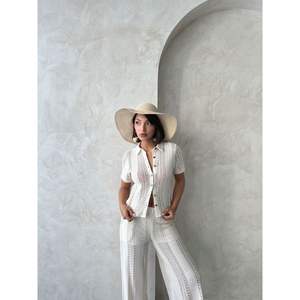 Blusa de Encaje para Mujer - Product Image 4