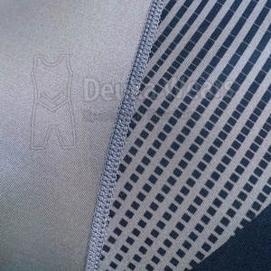 Ropa de gimnasio de secado rápido para hombre, ropa de gimnasio de manga larga con logotipo personalizado de talla grande hecha de material de LICRA liso - Product Image 6