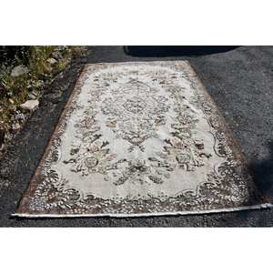 Classique Beige Brun 5.8 X 9.1ft Eco Friendly Medium Pile Laine Tapis Turc Patchwork Design pour Salle À Manger Latex Support - Product Image 1