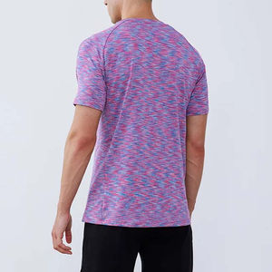 Camiseta personalizada de entrenamiento para gimnasio y correr para hombre, Camiseta de algodón liso, camisetas deportivas estampadas para hombre hechas en Pakistán - Product Image 3