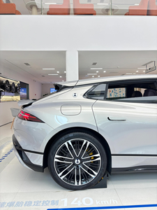 Berline sportive hybride rechargeable de luxe 2025, 4 roues motrices, 2.0T, 207 ch, PHEV intelligent, longue autonomie, véhicule à énergie nouvelle, boîte de vitesses automatique, conduite à gauche, couleur foncée - Product Image 5