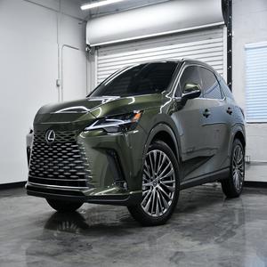 Lexus RX 450h+ 2024, el más vendido, con paquete tecnológico de lujo, motor 2.5L I4 DOHC 16V VVT CVT AWD, con garantía. - Product Image 1