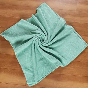 Luxurious Green Bamboo Cotton Bath <b>Towels</b> Ultra Absorbent 500 GSM Spa Quality for Home and <b>Travel</b> Use - Product Image 3