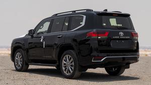 รถมือสอง/ใหม่ ปี 2026 สำหรับ LC 300 VXR V6 เทอร์โบ ดีเซล 4x4 เกียร์อัตโนมัติ หลังคาซันรูฟ เบาะหนังสีเข้ม ยูโร 6 ล้ออัลลอย SUV ไฟ LED - Product Image 5