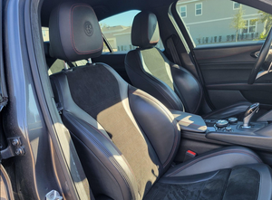 Alfa Romeo Giulia Quadrifoglio 2018 Usado, Económico, con Volante a la Izquierda/Derecha - Product Image 6