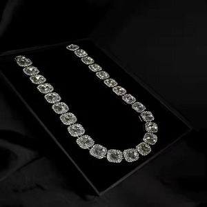 Chaîne à maillons cubains Miami cloutés VVS Moissanite de luxe entièrement glacé avec pendentif collier taille diamant glacé - Product Image 3