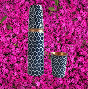 Botella de cobre puro ecológica con acabado superior con cuerpo martillado y diseño fuerte a prueba de fugas para un uso saludable del agua potable - Product Image 4