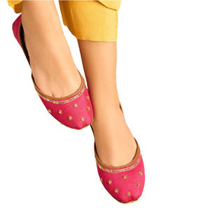 Calzado Khussa Profesional de Primera Calidad para Mujer, Suministro Directo de Fábrica, Diseño Moderno Estampado, Antideslizante, Personalizable - Product Image 1