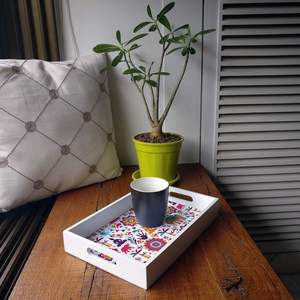 HF Crafts Bandeja DE SERVICIO DE MADERA MDF rectangular pintada a mano azul Bandeja decorativa en forma de hogar para uso doméstico ecológico - Product Image 1