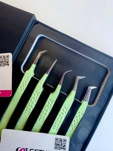 Nouvel ensemble de pinces à cils antistatiques GETUP BROSONS IMPEX en acier inoxydable avec pointe lisse de 10 mm et revêtement en poudre verte, personnalisable avec logo - Product Image 5