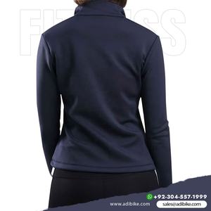 Chaqueta de manga larga elástica con capucha para mujer de calidad superior transpirable y ligera con logotipo personalizado en la parte delantera - Product Image 3