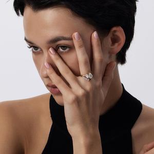Anillo de Diamante con Corte Pera de 2.60 Ct, Color D-F, Claridad VVS1-VS2, Diamante Cultivado en Laboratorio, en Oro Amarillo de 14K y 18K, para Ocasiones Especiales y Fiestas - Product Image 3