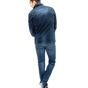 Vente en gros 2025 Nouvelle veste en jean décontractée en coton lavé uni enduit à la mode pour hommes avec col montant et logo sur le devant - Product Image 2