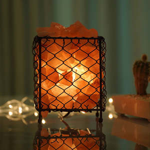 Lámpara de Sal del Himalaya en Cesta de Hierro Forjado Antigua, Decoración Artesanal Natural, Proveedor Mayorista a Granel de Pakistán - Product Image 5
