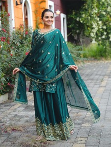 Traje bordado bohemio con cuello redondo de estilo lindo con secuencia lavable trabajo hasta la rodilla vestido largo tejido de verano - Product Image 3