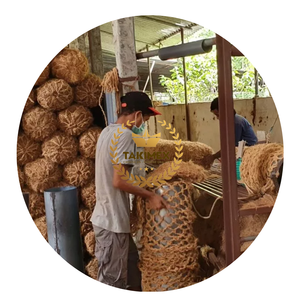 Sistema de control de erosión de fibra de coco muy fuerte, troncos de fibra de coco de Vietnam, esteras de fibra de coco para la erosión del suelo, muy alta calidad de Vietnam - Product Image 1
