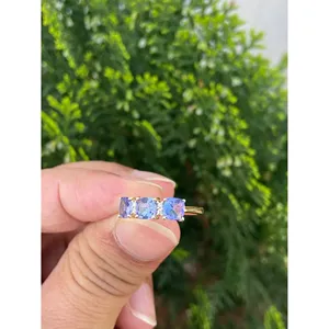 แหวนหมั้นทอง 14k ทำมือ ประดับเพชรแทนซาไนต์ทรงปรินเซสคัต หินธรรมชาติ ดีไซน์เรียบหรู เครื่องประดับชั้นดีสำหรับผู้ชาย - Product Image 1
