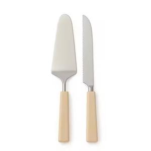 Elegante Juego de Cuchillo y Espátula para Pastel con Mango Beige, Herramientas Duraderas y Ecológicas de Primera Calidad para Cortar Pasteles de Boda - Product Image 1
