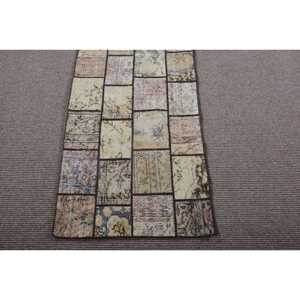 Alfombra Turca Vintage de 2,1x8,5 pies, Alfombra de Lana con Diseño de Patchwork Marrón - Product Image 5