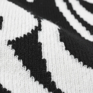 Gorro de Invierno Unisex Y2K de Alta Calidad, Ajustable, Tejido, 100% Acrílico, con Logotipo, Versátil, a Prueba de Frío, Cálido y Moderno - Product Image 3