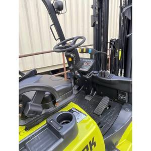 Chariot élévateur à moteur thermique CLARK C18 2023 - Product Image 2