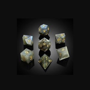 Dés en pierre de haute qualité, labradorite, cristal naturel, pierres précieuses de guérison reiki, pierres gravées, dés personnalisés, cristal viking - Product Image 3