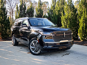 Lincoln Navigator Reserve 2025 Usado en Buen Estado - Product Image 2