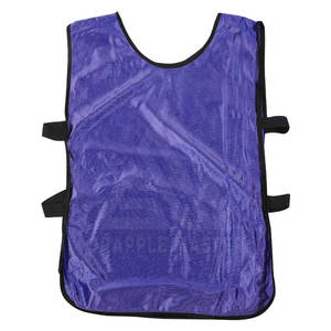 สีทึบขนาดที่กําหนดเอง 2024 เสื้อกั๊กฝึกซ้อมใหม่ราคาถูกคุณภาพดีที่สุดเสื้อกั๊กฝึกน้ําหนักเบา - Product Image 1