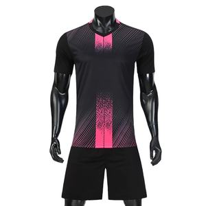 Nouvelle chemise et short d'impression par sublimation de football pour l'équipe et le club avec personnalisation de l'étiquette de conception et des logos - Product Image 1