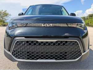 SUV Soul-S 2017 d'occasion en bon état, transmission automatique, sièges en cuir, toit ouvrant panoramique, disponible à l'exportation - Product Image 1