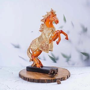 Estatua de Caballo de la Prosperidad Feng Shui Hecha a Mano, Patrón Animal en Resina - Product Image 5