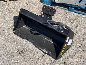 Cucharón Inclinable de Alto Rendimiento para Miniexcavadora TDC - Accesorio Duradero para 5 Modelos de Construcción, Compatible con Múltiples Marcas, 2 Años de Garantía - Product Image 4