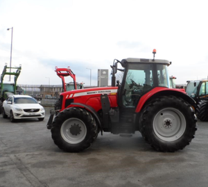 Tractor bastante usado Massey Ferguson 6480 Gear Drive 4WD Uso agrícola Tractor de alta productividad a la venta - Product Image 4