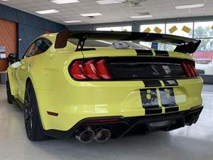 Montre Mustang Shelby GT500 760 ch V8 suralimenté Pack Piste en fibre de carbone - Product Image 4