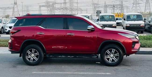 SUV Usado 2022, Versión Facelift, Equipamiento Completo, Motor Diésel 4.1-6L, Automático, I-Force Max Premium Turbo R20, Asientos de Cuero Oscuro, Euro V - Product Image 4