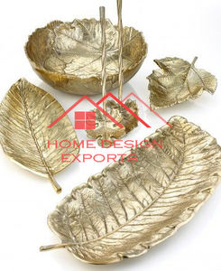 Bol de service en métal décoratif de luxe pour la maison bol de fruits enduit noir avec support fini doré - Product Image 4