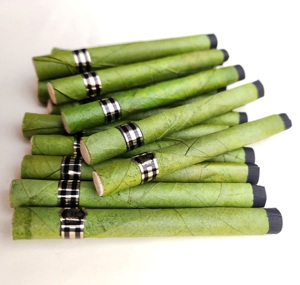 Rollos de hojas de palma multicolores de lujo, todos los tamaños, blanco, naranja, verde, rojo brillante, cereza, amarillo brillante para encendedores para fumar - Product Image 5