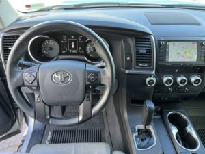 Toyota Sequoia Limited V8 5.7L RWD d'occasion propre 2020 - Product Image 5
