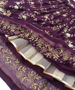 Lehenga งานแต่งงานที่ทันสมัย: ชุดเจ้าสาว Lehenga ชอลิยาวเก๋สําหรับเจ้าสาวชุด lehenga Choli พร้อมผ้าหรูหรา - Product Image 2