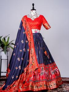 ผ้าไหมโดลา Lehenga Choli Dupatta,ผ้าไหมพิมพ์ลายปาโตลาและ Paithani พร้อมงานฟอยล์อินเทรนด์ล่าสุด - Product Image 4