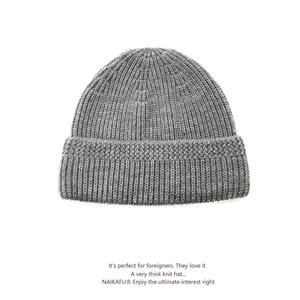 Bonnet d'hiver tricoté unisexe en gros avec logo personnalisable, bord retroussé et patch en cuir de haute qualité - Product Image 2