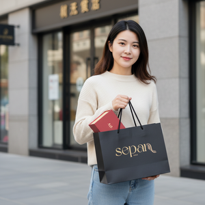 Sac en papier de luxe personnalisé avec votre propre logo, sac cadeau de marque, sac en papier enduit, poignée de longueur de main, impression à l'écran - Product Image 4