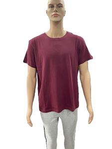 Camiseta de hombre hecha de 100% algodón de calidad premium con estampado de color sólido se puede personalizar la impresión fabricada en India Mumbai - Product Image 3