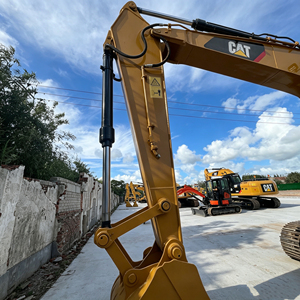Excavadora de cadenas CAT 320D usada, original Caterpillar, 20 toneladas, excavadora de construcción en buen estado, disponible en stock. - Product Image 4