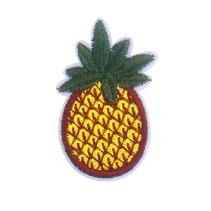 Écussons brodés avec logo personnalisable du fabricant OEM Écusson thermocollant 3D en forme de cœur en verre pour sweats à capuche pour enfants Fleur en tissu - Product Image 4