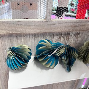 Adorno de Panal de Abeja en Forma de Corazón, Decoración Artesanal Moderna, Verde Azulado, Decoración Navideña para Interiores y Exteriores - Product Image 3